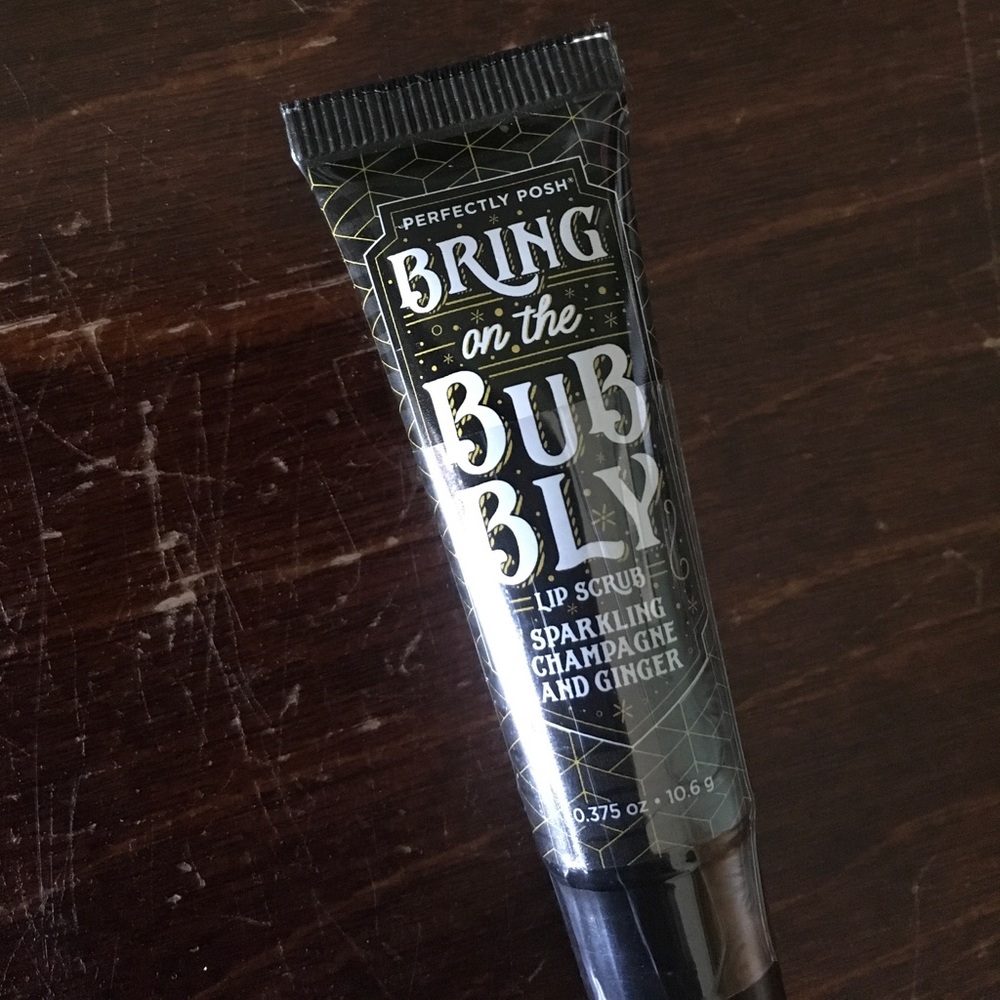 Lip scrub